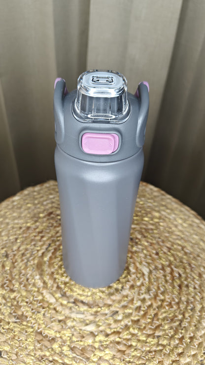 Insulated 700ML Sipper Bottle with Handle – Leakproof & Easy to Carry